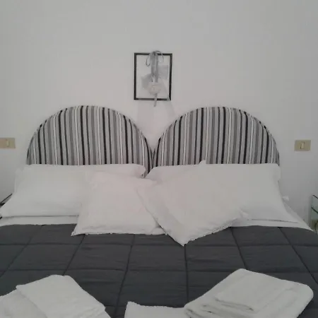 La Torretta Bed & Breakfast Casale Monferrato Exterior photo